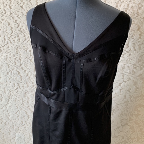 ❌SOLD❌TORRID BLACK SCUBA KNIT & MESH BODYCON DRESS - Picture 5 of 14